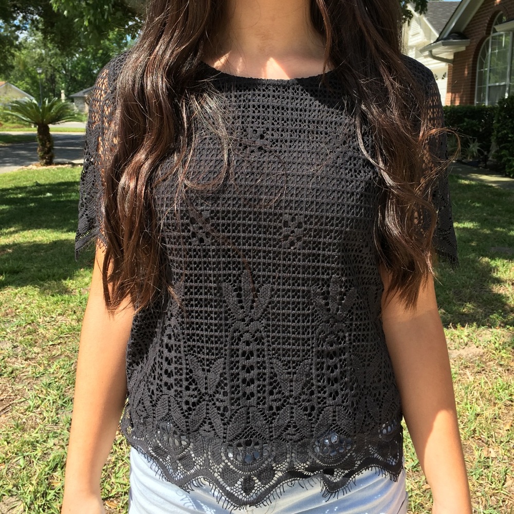 SWEET JOURNEY BLACK LACE TSHIRT